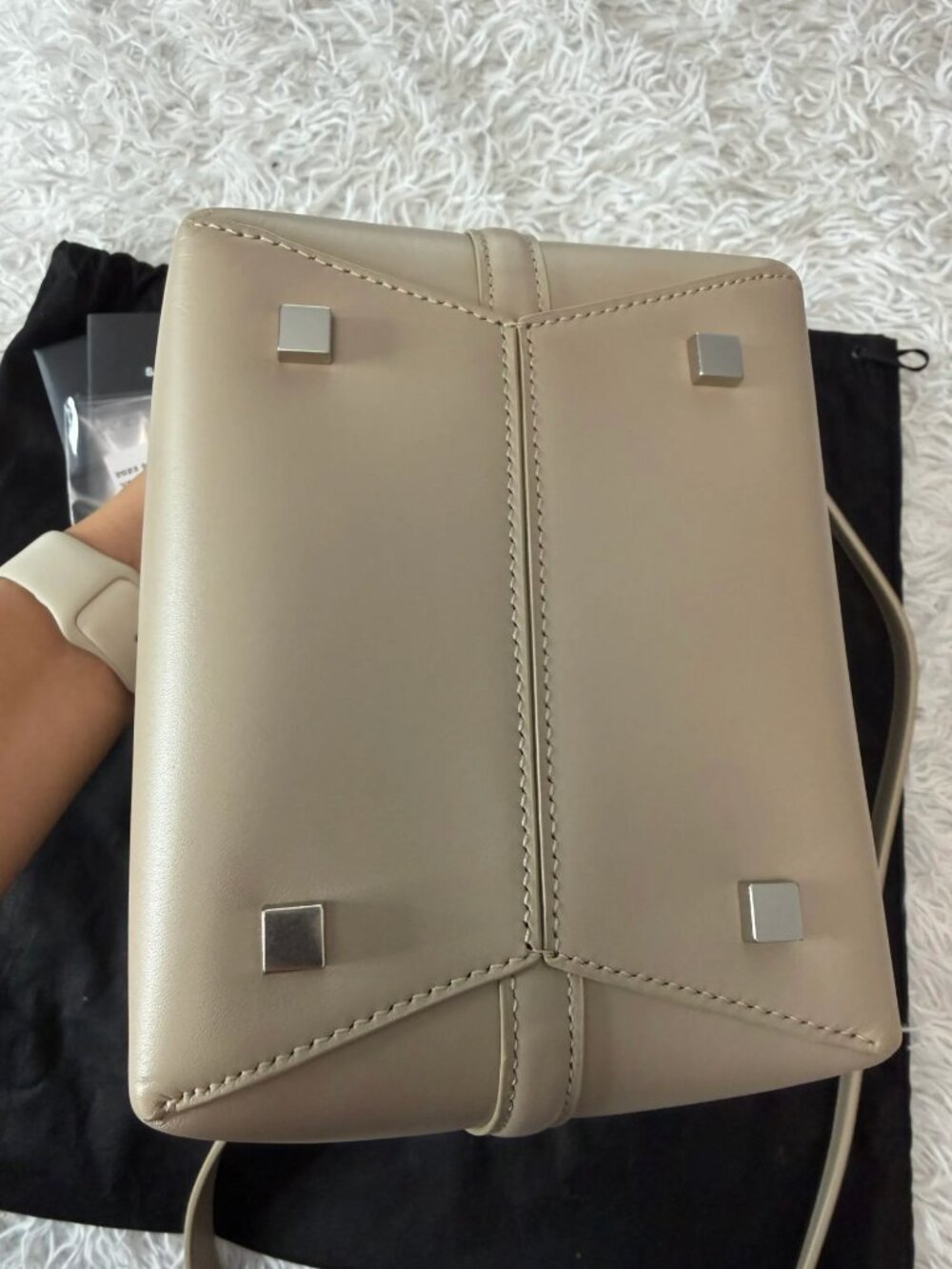 SAINT LAURENT Smooth Calfskin Le 37 Small Bucket Bag in Sea Salt - Picture 5 of 12